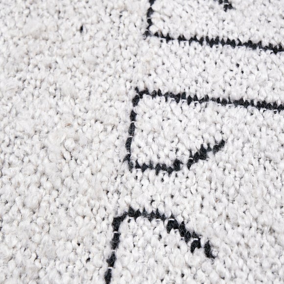 Pacific Lifestyle Greek Key Outdoor Rug